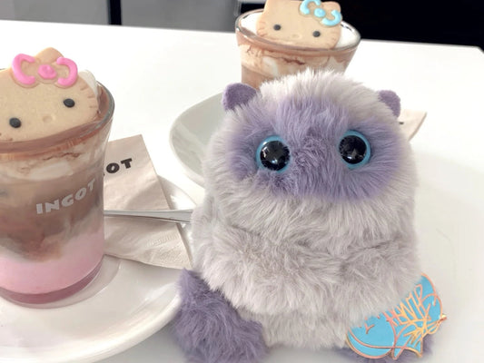 “Berry” Boss: The INTJ's Aromatic Masterpiece in Plum Silk