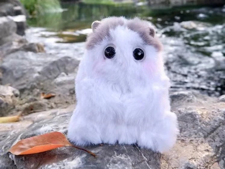 🤍 A Magnolia-Scented Plush From a Historic Garden, for the INFJ Who “Thinks Too Much”